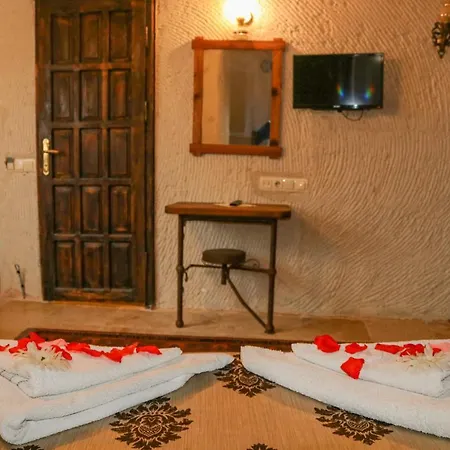 Inn Melek Cave 2*