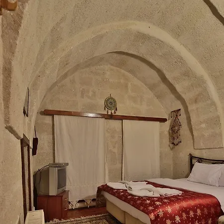 Melek Cave 3* ギョレメ