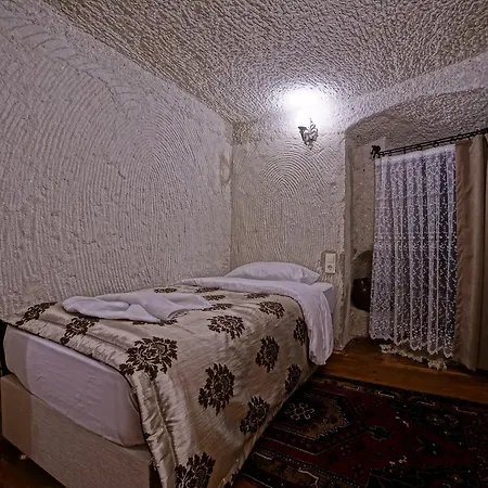 Melek Cave Kro
