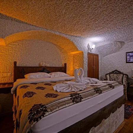Inn Melek Cave