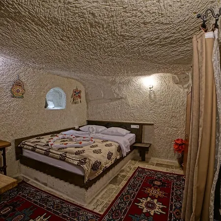 Melek Cave Inn 2*
