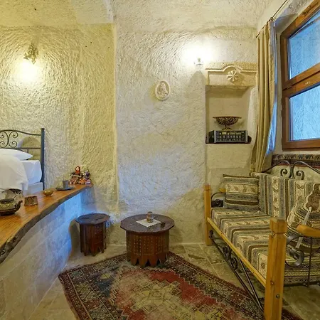 Melek Cave 3* ギョレメ