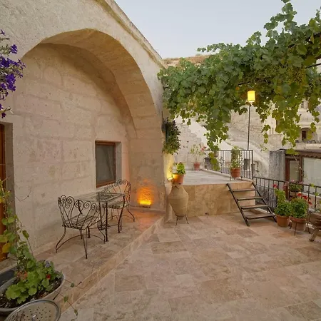 Melek Cave Inn 2*