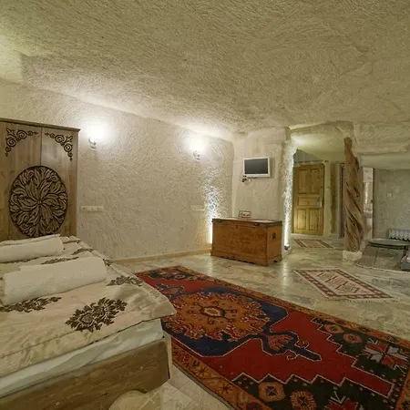 イン Melek Cave ギョレメ