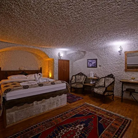 Inn Melek Cave